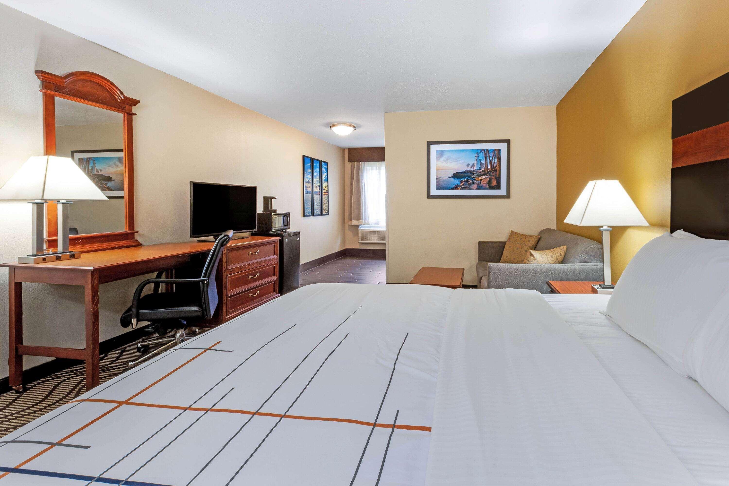 La Quinta Inn By Wyndham Sandusky Near Cedar Point Eksteriør billede