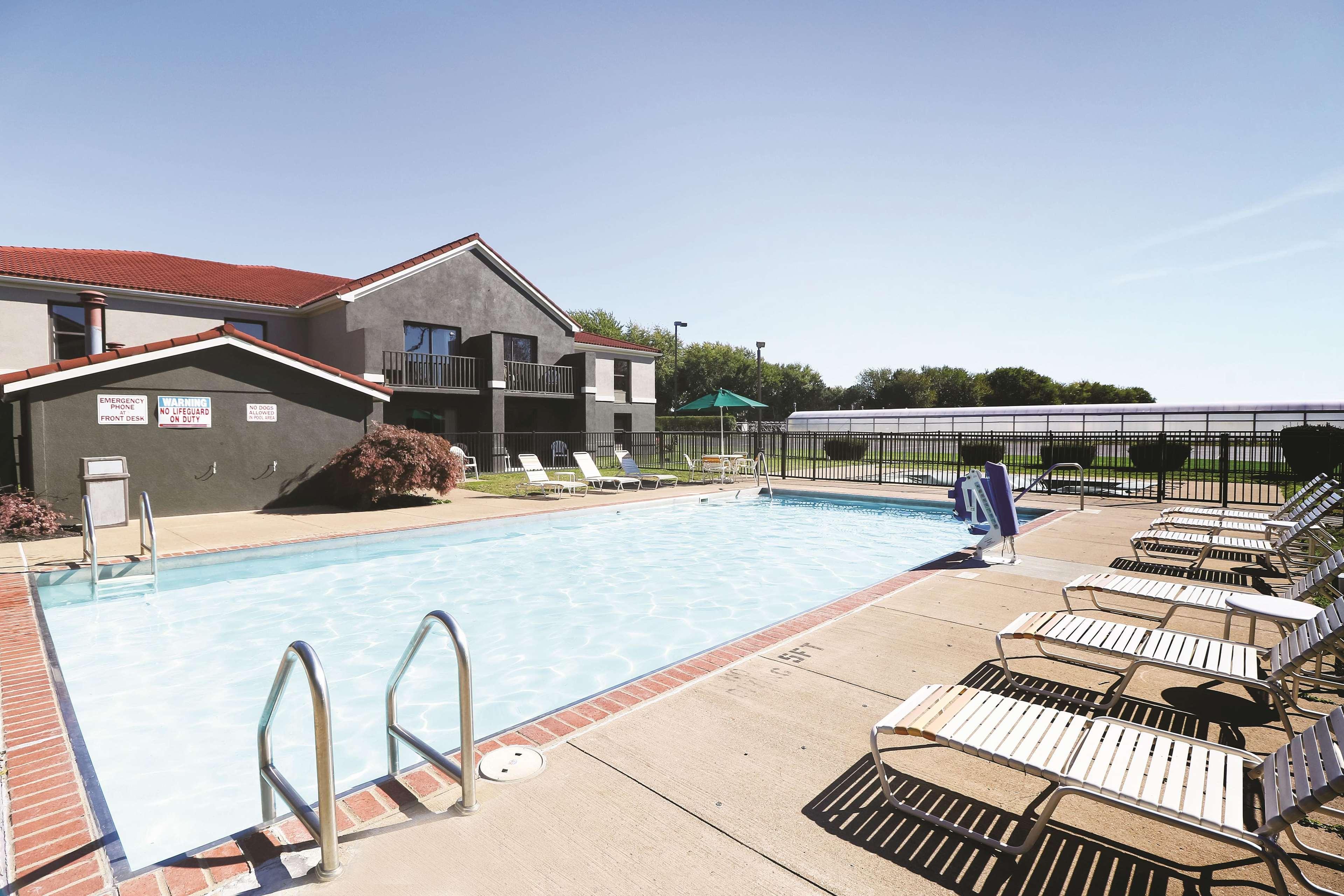 La Quinta Inn By Wyndham Sandusky Near Cedar Point Eksteriør billede