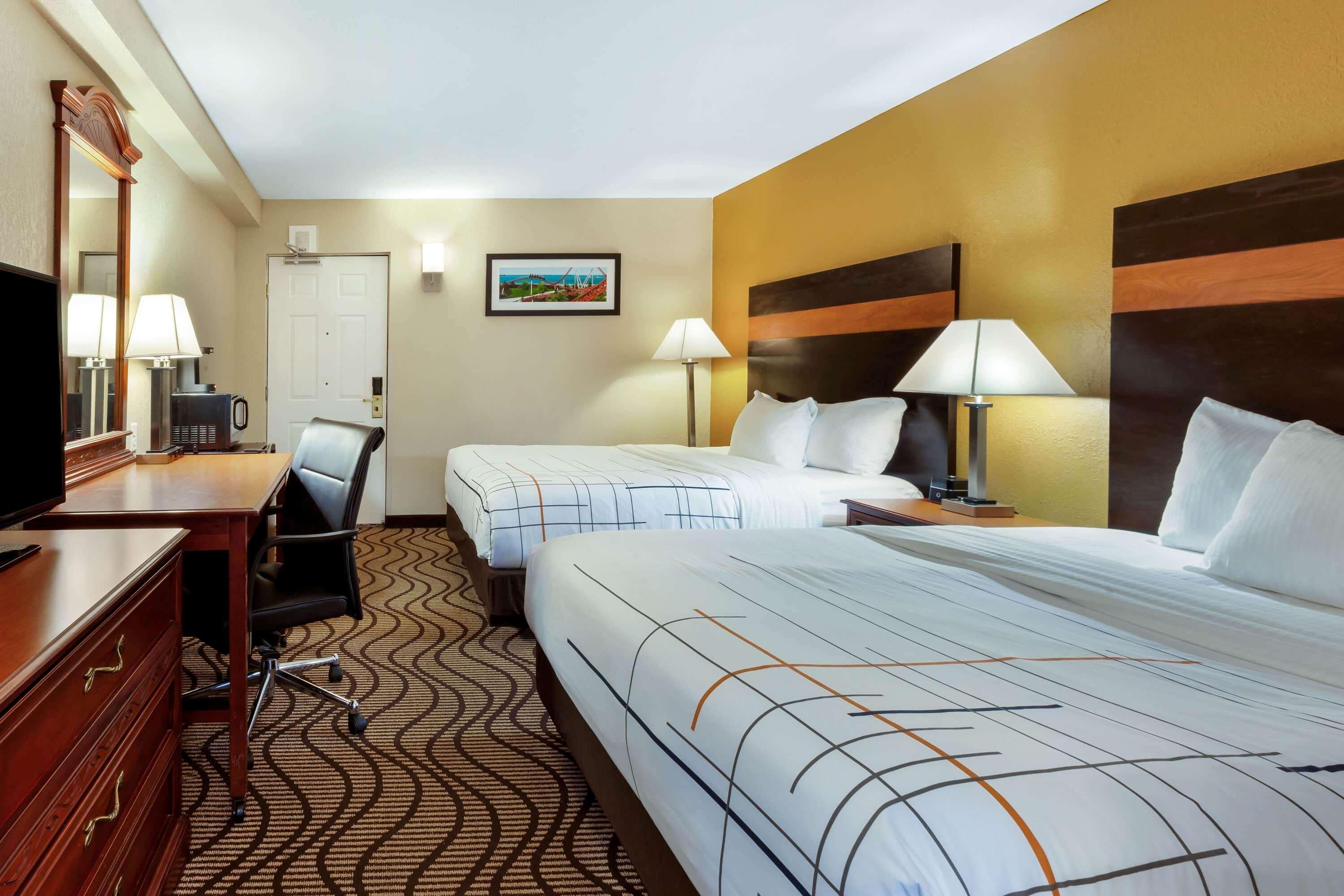 La Quinta Inn By Wyndham Sandusky Near Cedar Point Eksteriør billede