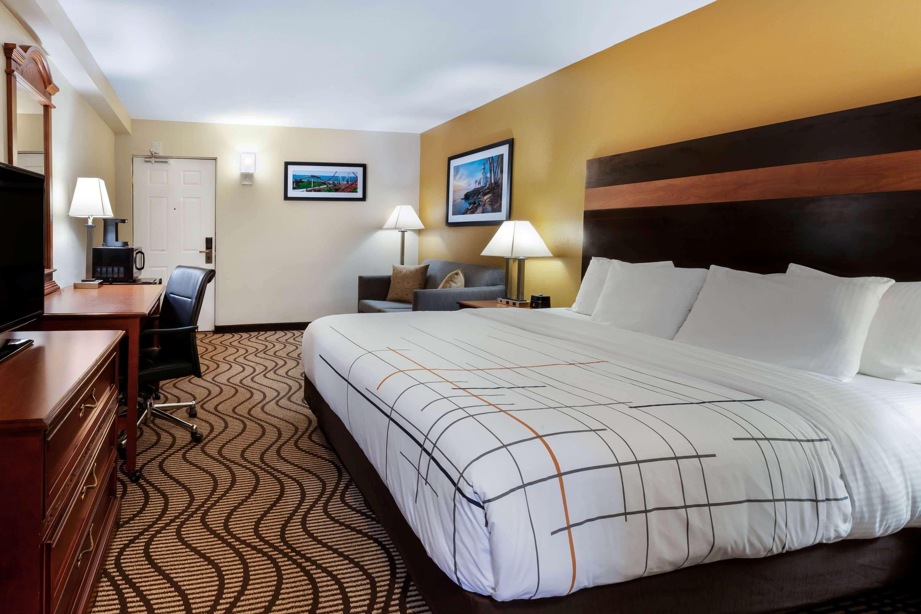 La Quinta Inn By Wyndham Sandusky Near Cedar Point Eksteriør billede