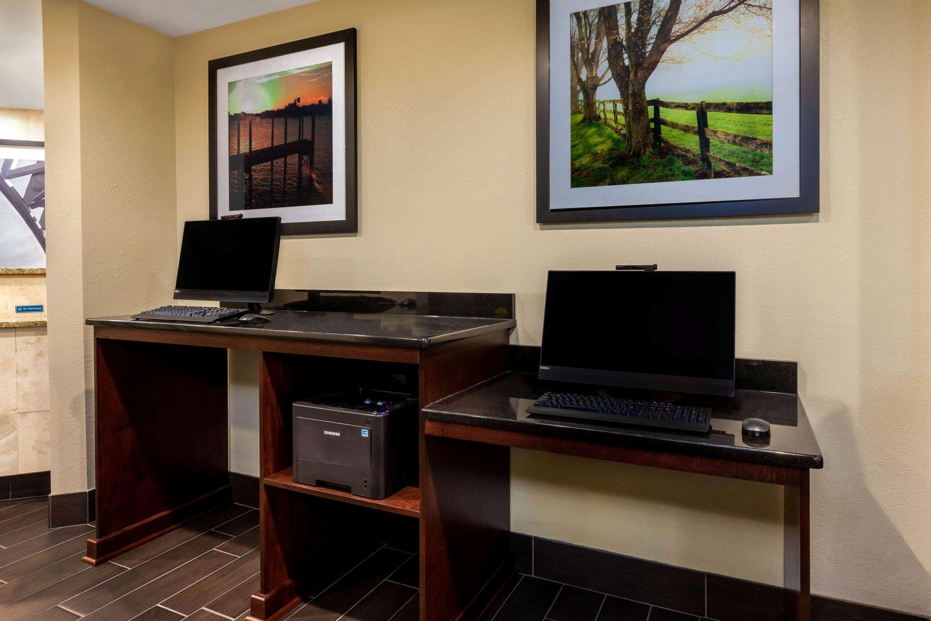 La Quinta Inn By Wyndham Sandusky Near Cedar Point Eksteriør billede