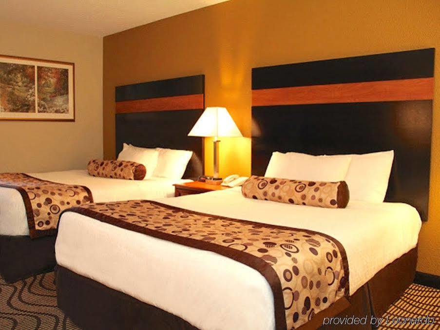 La Quinta Inn By Wyndham Sandusky Near Cedar Point Eksteriør billede
