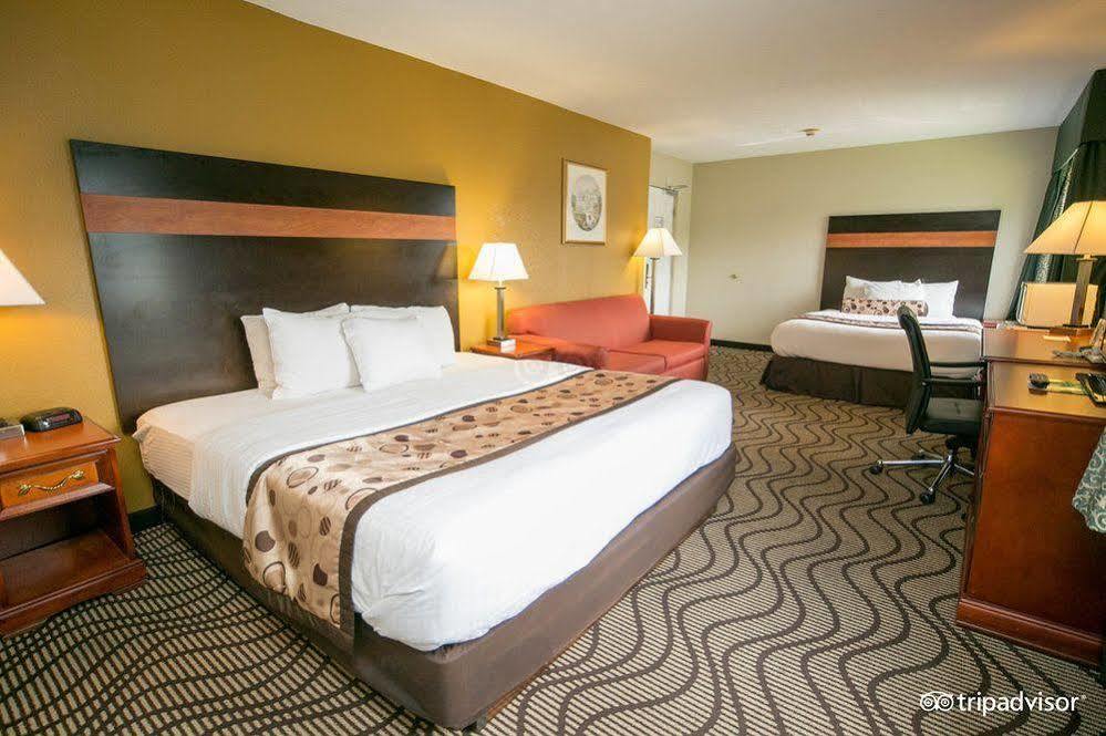 La Quinta Inn By Wyndham Sandusky Near Cedar Point Eksteriør billede